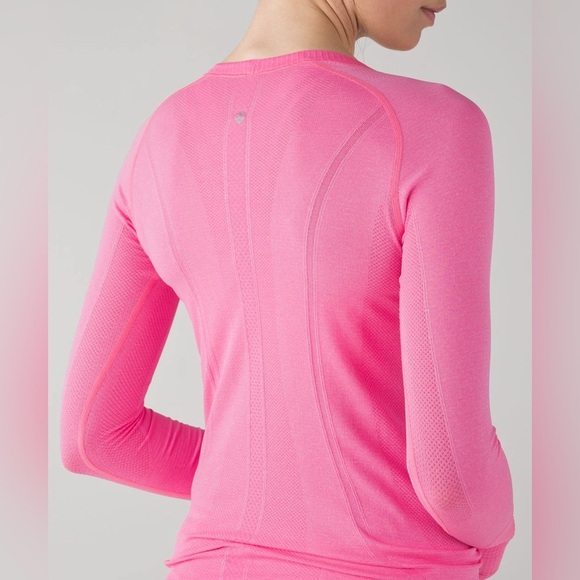 Lululemon Swiftly Tech Long Sleeve Crew
Heathered Neon Pink size 4 - Picture 2 of 8